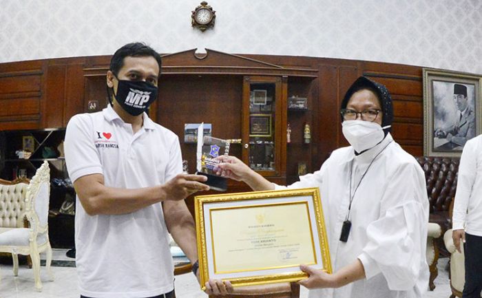 Angkat Judul "Sosok Pejuang Arek Suroboyo ala Residen Sudirman" Wartawan HARIAN BANGSA Gondol Juara Angkat Judul "Sosok Pejuang Arek Suroboyo ala Residen Sudirman" Wartawan HARIAN BANGSA Gondol Juara