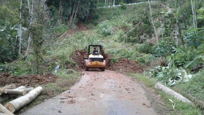 Hingga Hari Ketiga Pasca Bencana di Pacitan, Warga Nawangan Belum Tersentuh Bantuan Hingga Hari Ketiga Pasca Bencana di Pacitan, Warga Nawangan Belum Tersentuh Bantuan