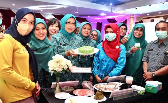 Kolaborasi dengan Dinkes, PKK Kota Pasuruan Canangkan Bunda Fatma Ayu dan Asman Toga Kolaborasi dengan Dinkes, PKK Kota Pasuruan Canangkan Bunda Fatma Ayu dan Asman Toga