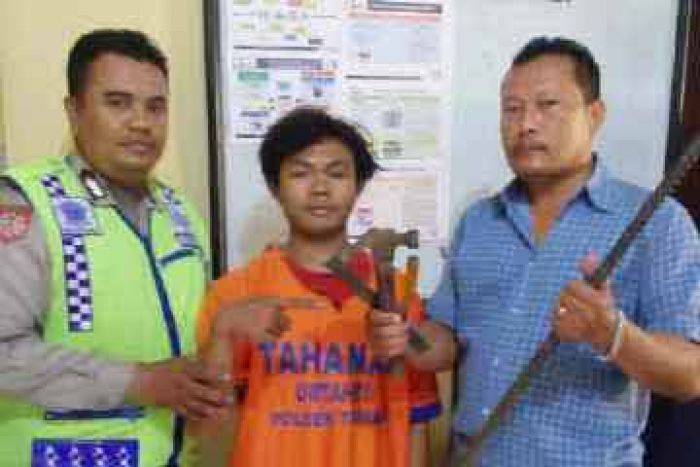 Lulusan SMK, Pemuda di Sidoarjo Gunakan Keahliannya untuk Bobol ATM Lulusan SMK, Pemuda di Sidoarjo Gunakan Keahliannya untuk Bobol ATM