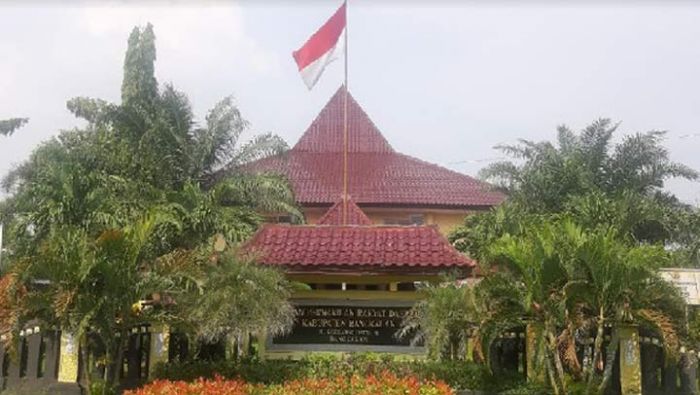 60 Persen Caleg Incumbent DPRD Bangkalan Gagal Melenggang 60 Persen Caleg Incumbent DPRD Bangkalan Gagal Melenggang
