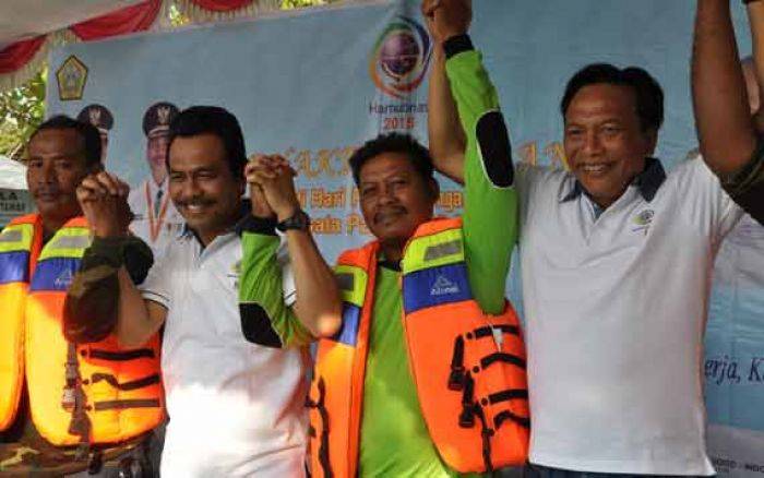 Akhiri Masa Tugas, Bupati-Wabup Gresik Sambangi Nelayan Panceng Akhiri Masa Tugas, Bupati-Wabup Gresik Sambangi Nelayan Panceng
