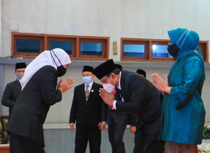 Gila! Angka Stunting-Pengangguran di Kota Pasuruan Lebihi Jatim, Ini Pesan Khofifah pada Gus Ipul Gila! Angka Stunting-Pengangguran di Kota Pasuruan Lebihi Jatim, Ini Pesan Khofifah pada Gus Ipul