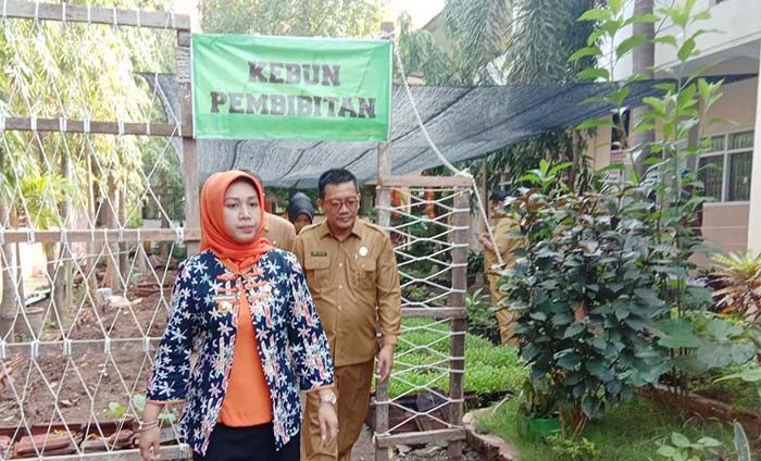 Terinspirasi Pemkot Surabaya, Wali Kota Mojokerto Sasar Sekolah Terapkan Urban Farming Terinspirasi Pemkot Surabaya, Wali Kota Mojokerto Sasar Sekolah Terapkan Urban Farming