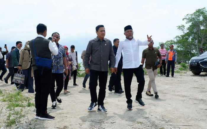 Kunjungan Spesifik, Komisi V DPR RI Soroti Lambannya Implementasi Perpres No 80/2019 di Bangkalan Kunjungan Spesifik, Komisi V DPR RI Soroti Lambannya Implementasi Perpres No 80/2019 di Bangkalan