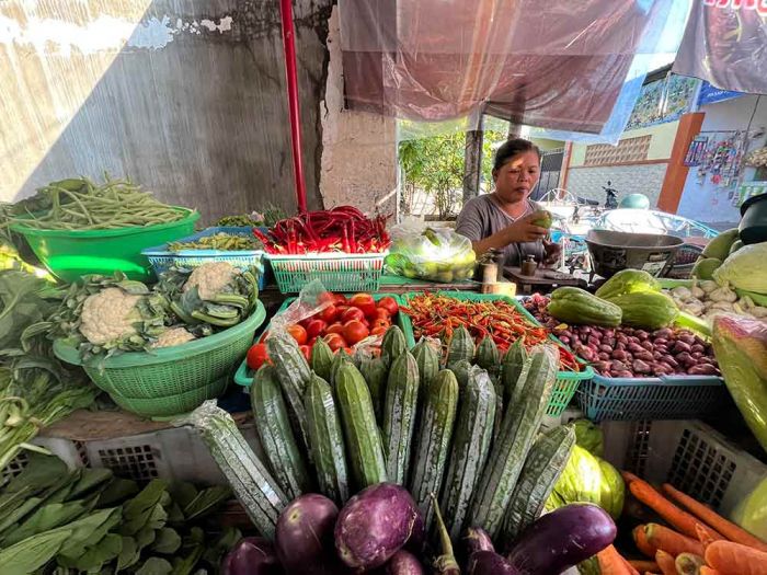 Update Harga Sembako Surabaya 17 Juli 2025: Bawang Merah Naik Tipis, Cabai Merosot hingga Rp4 Ribu Update Harga Sembako Surabaya 17 Juli 2025: Bawang Merah Naik Tipis, Cabai Merosot hingga Rp4 Ribu