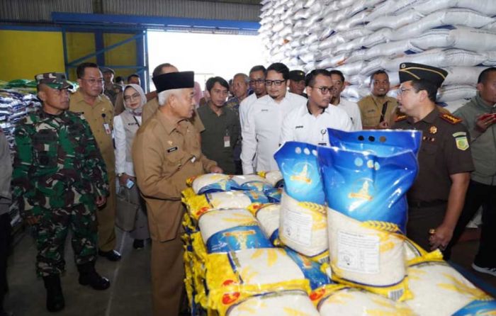 Sidak, Bupati Sanusi Jamin Stok Beras dan Minyak Goreng di Kabupaten Malang Cukup untuk 6 Bulan Sidak, Bupati Sanusi Jamin Stok Beras dan Minyak Goreng di Kabupaten Malang Cukup untuk 6 Bulan