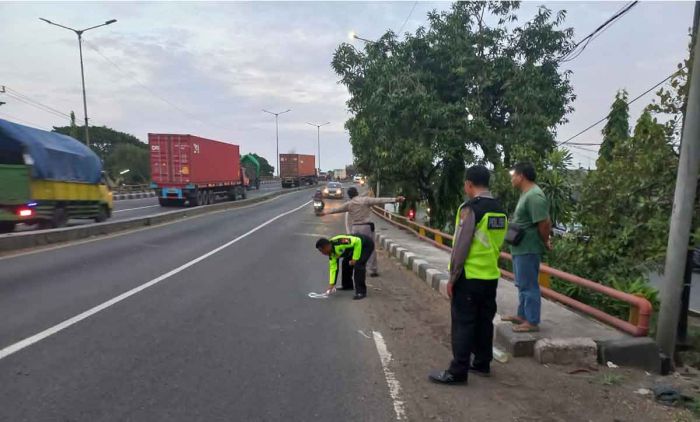 Kecelakaan di Jembatan Layang Trosobo, 1 Orang Tewas Kecelakaan di Jembatan Layang Trosobo, 1 Orang Tewas