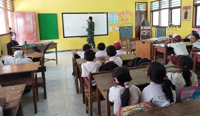 Pelajar Sekolah Dasar di Lokasi TMMD Dibekali Wasbang