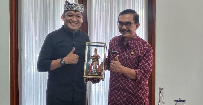 Pemkot Kediri Studi Tiru Layanan Aduan 112 dan SP4N LAPOR! ke Pemkab Banyuwangi Pemkot Kediri Studi Tiru Layanan Aduan 112 dan SP4N LAPOR! ke Pemkab Banyuwangi