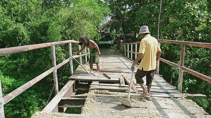 Rekonstruksi Dua Jembatan Prioritas di Sampang Diajukan ke BNPB Rekonstruksi Dua Jembatan Prioritas di Sampang Diajukan ke BNPB
