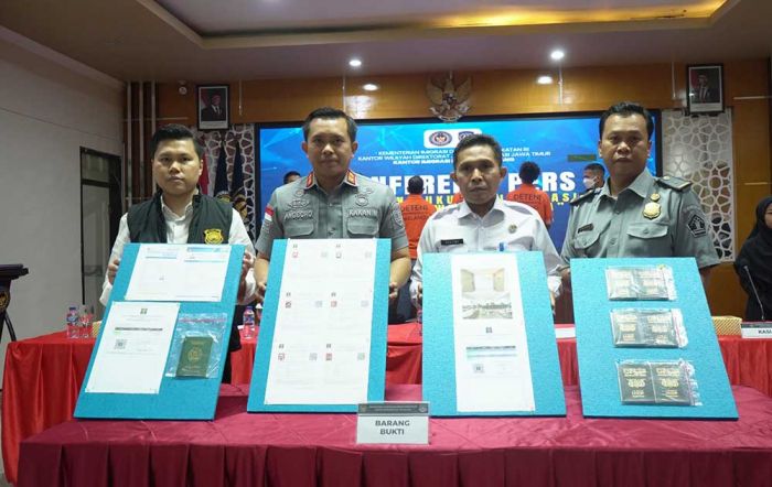 Dua Hari Operasi WiraWaspada, Kantor Imigrasi Malang Amankan 7 WNA dari Yaman dan Pakistan Dua Hari Operasi WiraWaspada, Kantor Imigrasi Malang Amankan 7 WNA dari Yaman dan Pakistan