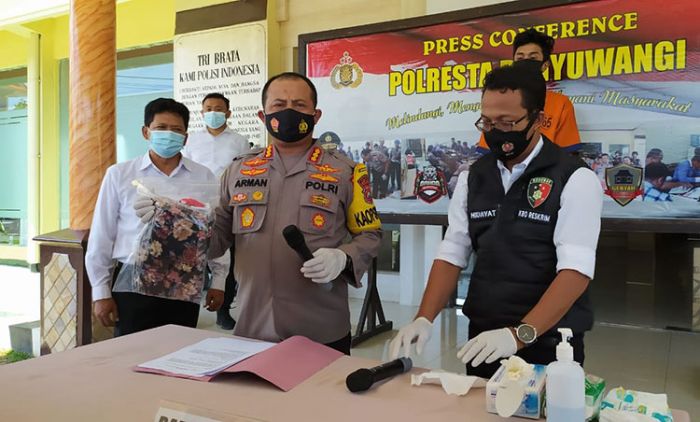 Setubuhi Kekasihnya hingga Hamil, Seorang Pemuda di Banyuwangi Ditangkap Polisi Setubuhi Kekasihnya hingga Hamil, Seorang Pemuda di Banyuwangi Ditangkap Polisi