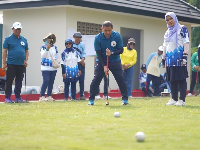 Gelar Turnamen Gateball Antarkepala OPD, Pj Aries Ingin Jadi Sport Tourism di Kota Batu Gelar Turnamen Gateball Antarkepala OPD, Pj Aries Ingin Jadi Sport Tourism di Kota Batu