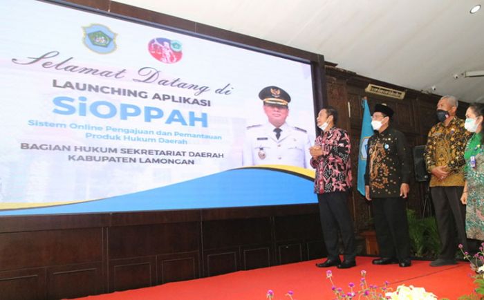 Luncurkan SiOPPAH, Bupati Yuhronur Ajak OPD Efektifkan Aplikasi Digital