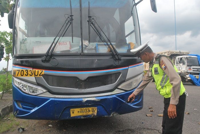 Pulang Liputan, Wartawan Diterjang Bus Sumber Selamat di Ngawi