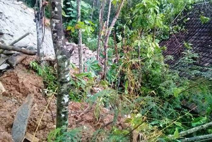 Banjir dan Longsor di Pacitan Belum Masuk Kategori Darurat Bencana Banjir dan Longsor di Pacitan Belum Masuk Kategori Darurat Bencana