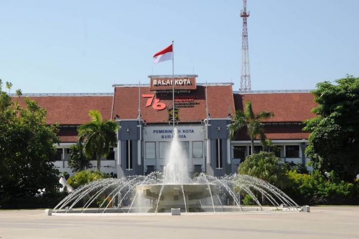 Anggota Banggar DPRD Surabaya Pertanyakan Prioritas Rencana Pemkot Bangun RS Baru Anggota Banggar DPRD Surabaya Pertanyakan Prioritas Rencana Pemkot Bangun RS Baru