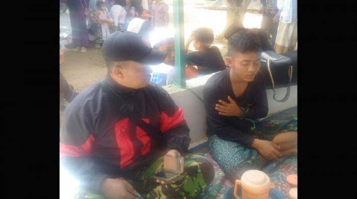 Satroni Rumah Mantan Kades Baturasang, Ditangkap Satroni Rumah Mantan Kades Baturasang, Ditangkap
