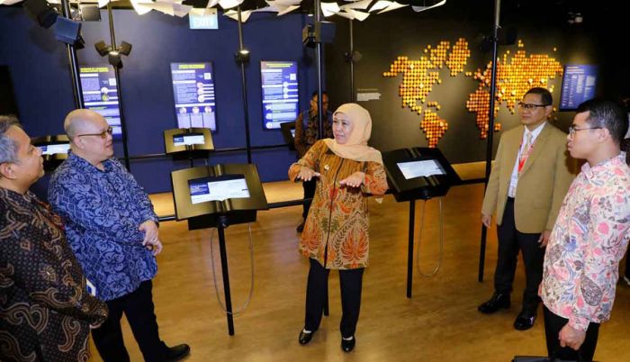 Gubernur Khofifah Dorong Transformasi Vokasi dengan Model Pendidikan Singapura