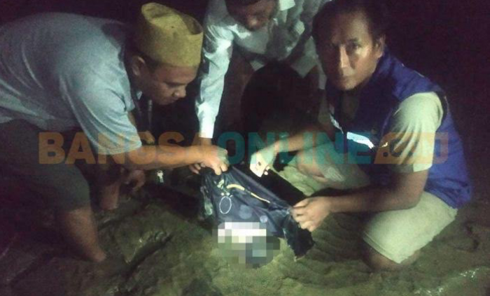 Polisi Belum Temukan Titik Terang Kasus Mayat Bayi di Bibir Pantai Camplong Sampang Polisi Belum Temukan Titik Terang Kasus Mayat Bayi di Bibir Pantai Camplong Sampang
