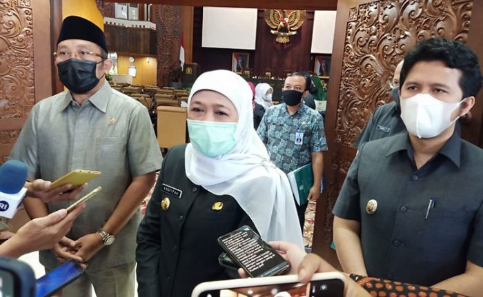 Tiga Warga Jatim Terinfeksi Varian Baru Covid-19 Asal India Tiga Warga Jatim Terinfeksi Varian Baru Covid-19 Asal India