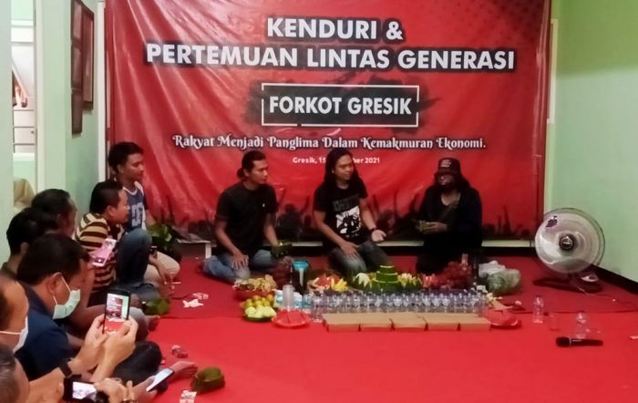 Gelar Pertemuan Aktivis Lintas Generasi, LSM Forkot Gresik Beberkan Sejarah dan Prinsip Gerakan