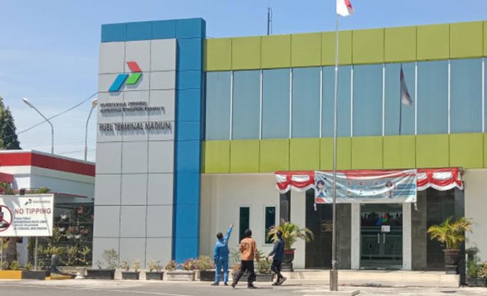 Depo Pertamina Madiun Beri CSR untuk Ring 1 hingga 3 Depo Pertamina Madiun Beri CSR untuk Ring 1 hingga 3