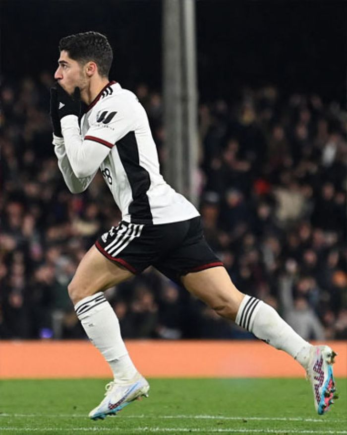 Hasil Fulham vs Wolves: Duel Sengit Berakhir Imbang 1-1 Hasil Fulham vs Wolves: Duel Sengit Berakhir Imbang 1-1