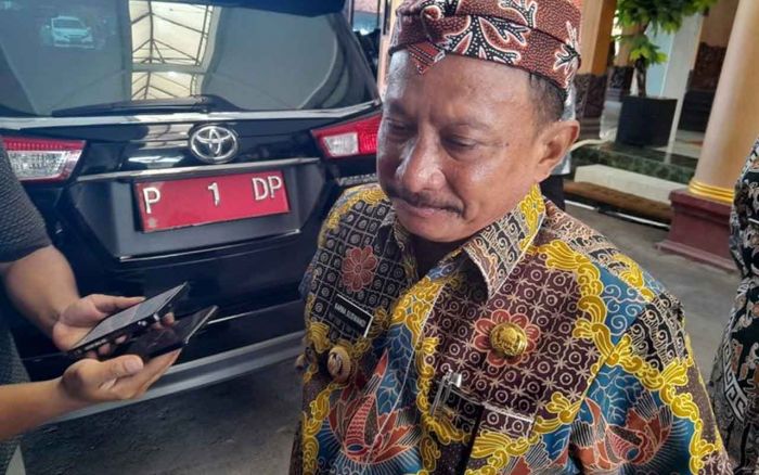 Bupati dan Kadis PUPR Situbondo Mangkir Dipanggil KPK Bupati dan Kadis PUPR Situbondo Mangkir Dipanggil KPK