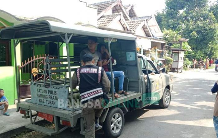 Razia Kos di Tuban, 2 Pasangan Kumpul Kebo Digelandang Petugas Razia Kos di Tuban, 2 Pasangan Kumpul Kebo Digelandang Petugas