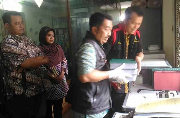 Kasus Dugaan Korupsi TKD Kedungsolo Relokasi Renojoyo, Kejari Sidoarjo Tetapkan Notaris Tersangka Kasus Dugaan Korupsi TKD Kedungsolo Relokasi Renojoyo, Kejari Sidoarjo Tetapkan Notaris Tersangka