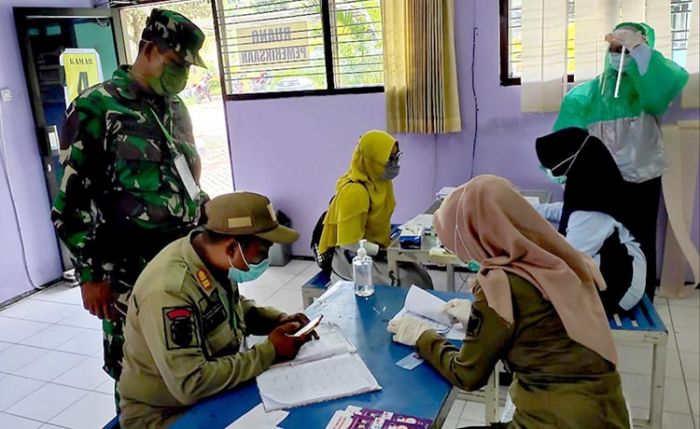 Semua Penumpang yang Turun di Terminal Bus dan Stasiun KA Kota Kediri Dibawa ke Tempat Observasi