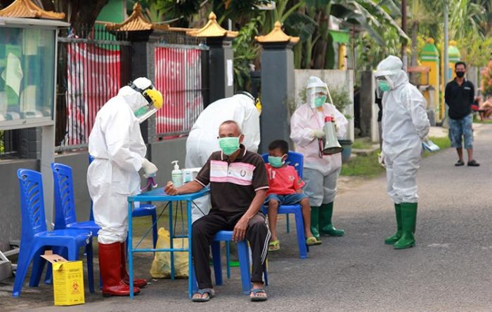 Para Kontak Erat Pasien Positif Covid-19 asal Kediri Menjalani Rapid Test Pagi ini