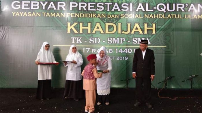 Apresiasi Bacaan Quran, Yayasan Khadijah Surabaya Wisuda 450 Anak Didiknya
