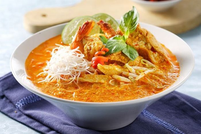 Resep Laksa Ayam, Cita Rasa Rempah Lezat dan Santan Kental Resep Laksa Ayam, Cita Rasa Rempah Lezat dan Santan Kental