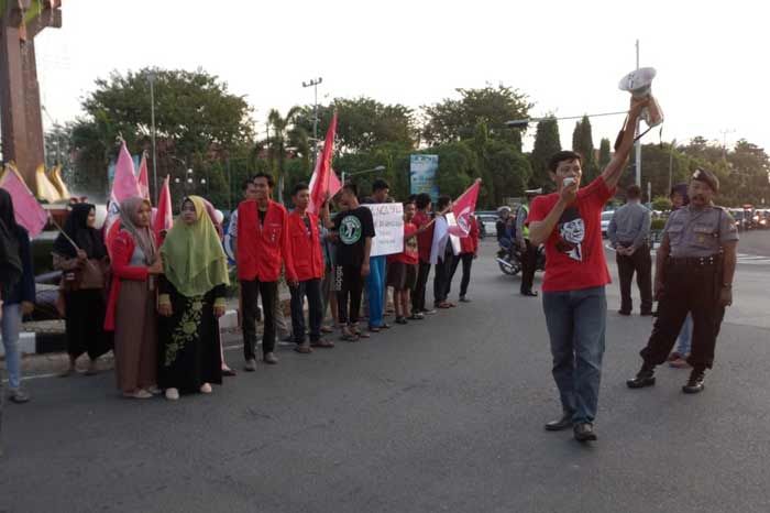 Peringati Hari Lahirnya Pancasila, GMNI dan GSNI Tuban Turun Jalan