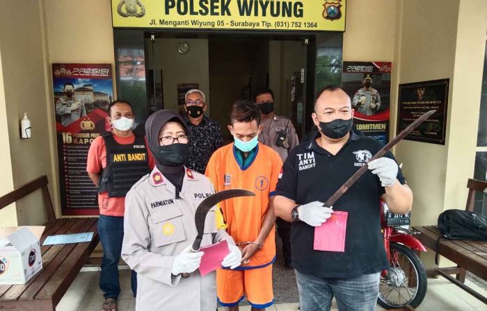Tim Anti Bandit Polsek Wiyung Tangkap 2 Remaja Perampas Kalung di Waduk Karangpilang