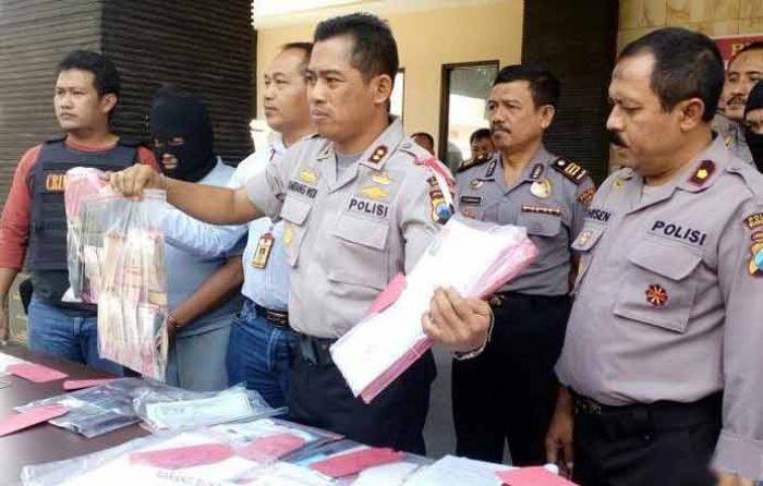 Raup Rp 3,5 M dengan Menipu 700 CPNS, Sindikat Penipuan di Mojokerto Diringkus Raup Rp 3,5 M dengan Menipu 700 CPNS, Sindikat Penipuan di Mojokerto Diringkus