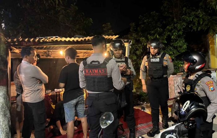 Cegah Perang Sarung dan Balap Liar, Polisi di Kota Mojokerto Giatkan Patroli Cegah Perang Sarung dan Balap Liar, Polisi di Kota Mojokerto Giatkan Patroli