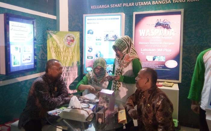 Dinkes Tuban Buka Stand di Pameran Dagang dan Pembangunan, Warga Bisa Cek Kesehatan Gratis Dinkes Tuban Buka Stand di Pameran Dagang dan Pembangunan, Warga Bisa Cek Kesehatan Gratis