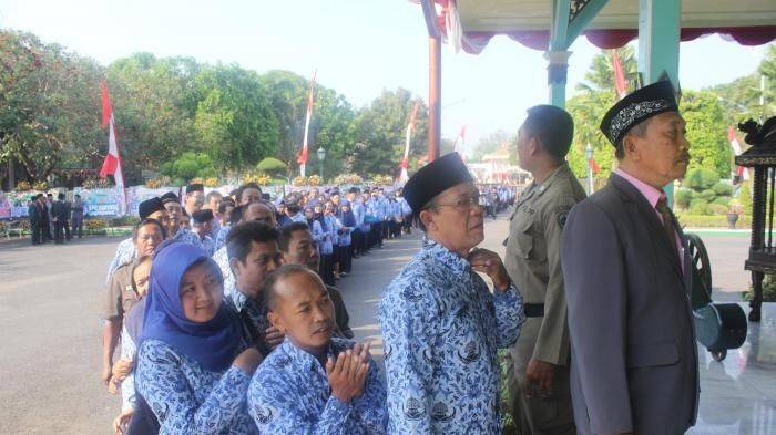 Jumlah Pensiunan Meningkat, Lamongan Kekurangan Pegawai Jumlah Pensiunan Meningkat, Lamongan Kekurangan Pegawai