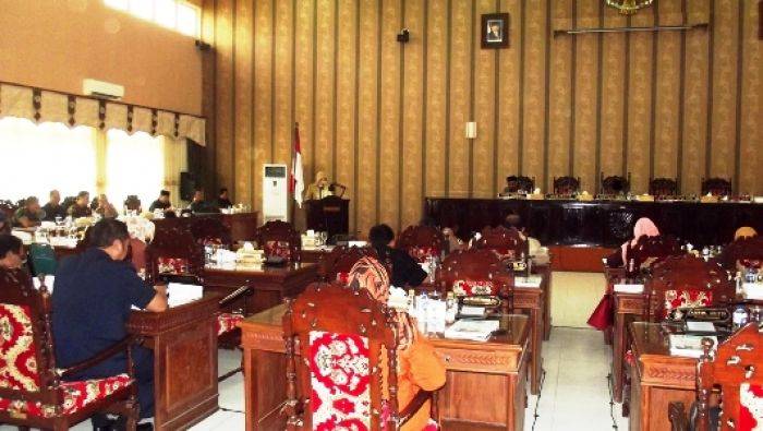 ​  Dewan Gelar Sidang Paripurna Nota Penjelasan Walikota Terkait LKPJ