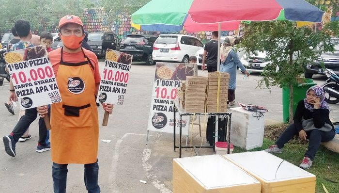 Dampak Pandemi, Pengusaha Biro Haji dan Umrah di Madiun Alih Profesi Jual Pizza, Miliki 25 Cabang Dampak Pandemi, Pengusaha Biro Haji dan Umrah di Madiun Alih Profesi Jual Pizza, Miliki 25 Cabang