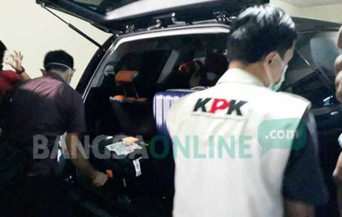 KPK Geledah Rumah Ka KPK Geledah Rumah Ka