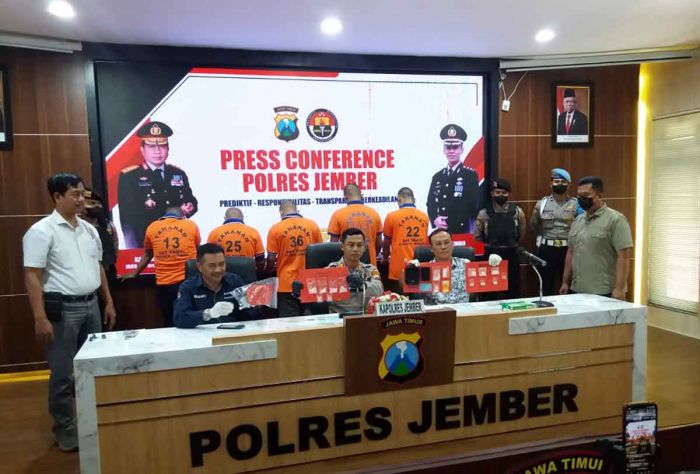 Ungkap Peredaran Narkoba, Kapolres Jember Paparkan Kronologi Penangkapan Ungkap Peredaran Narkoba, Kapolres Jember Paparkan Kronologi Penangkapan