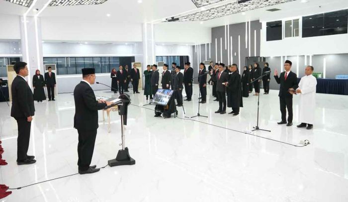 Lantik 78 Pejabat Fungsional, Wamen ATR/BPN Tekankan Profesionalisme dan Integritas Lantik 78 Pejabat Fungsional, Wamen ATR/BPN Tekankan Profesionalisme dan Integritas