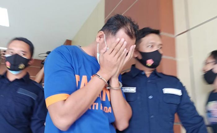 Layani Seks Segi Tiga, Pelajar di Sidoarjo Diberi Rp 300 Ribu Sekali Kencan Layani Seks Segi Tiga, Pelajar di Sidoarjo Diberi Rp 300 Ribu Sekali Kencan