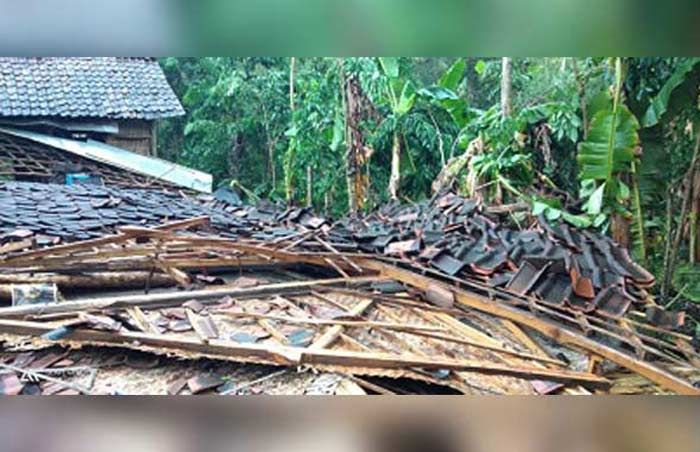 Puting Beliung Terjang Empat Desa di Bojonegoro, Puluhan Rumah Rusak