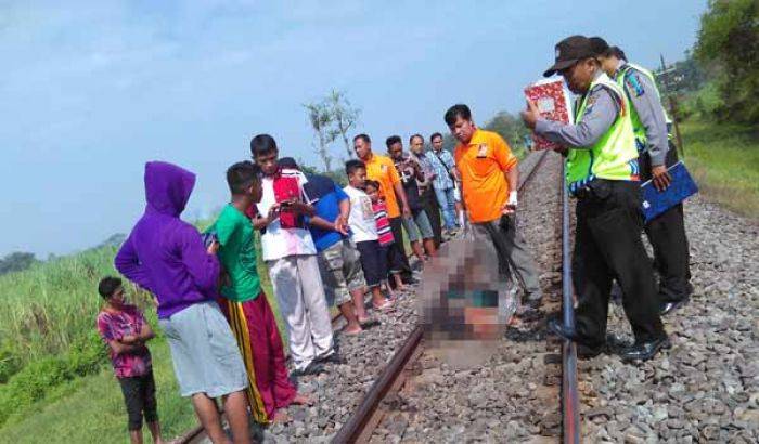 Pria Tanpa Identitas Tewas Disambar Kereta Api di Diwek Jombang